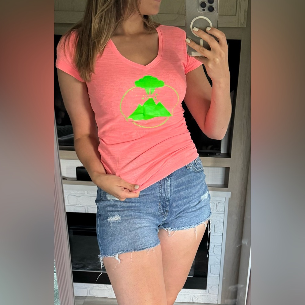 Intoxicologist Neon V-neck T-Shirt | Size M | Fitted